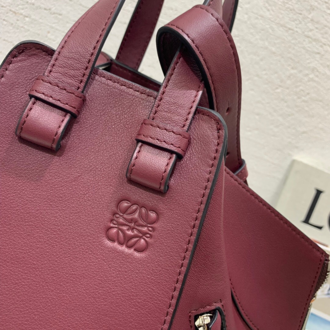 羅意威香港官網價格表 Loewe Hammock Small Bag