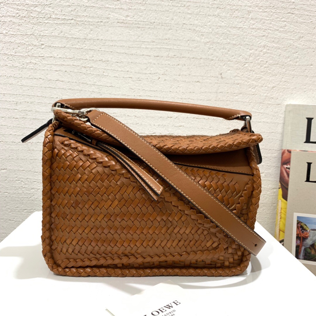 羅意威包包臺灣官網 LOEWE Puzzle Woven Small Bag 棕色