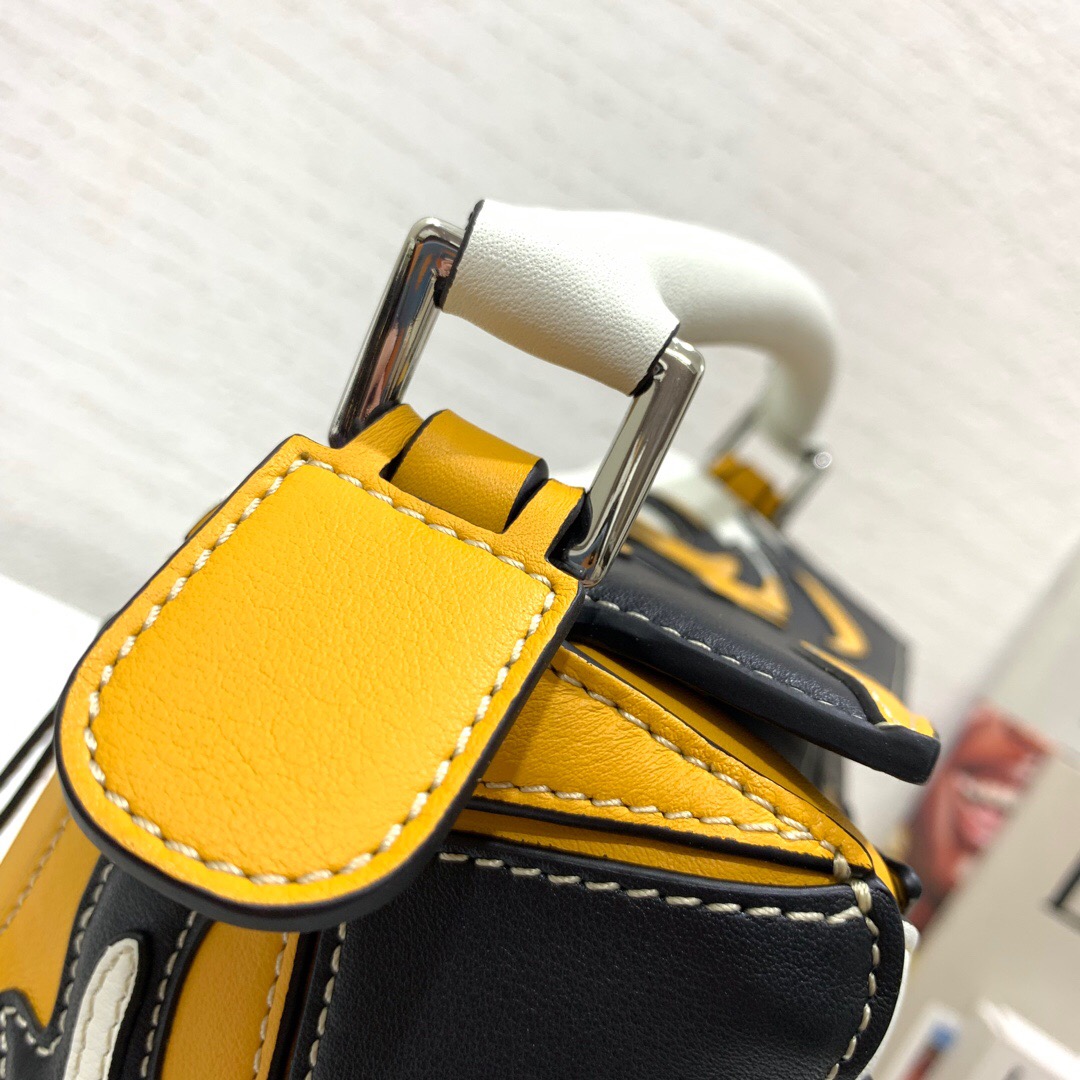 羅意威幾何包價格 LOEWE Puzzle Cowboy Small Bag black/light blue