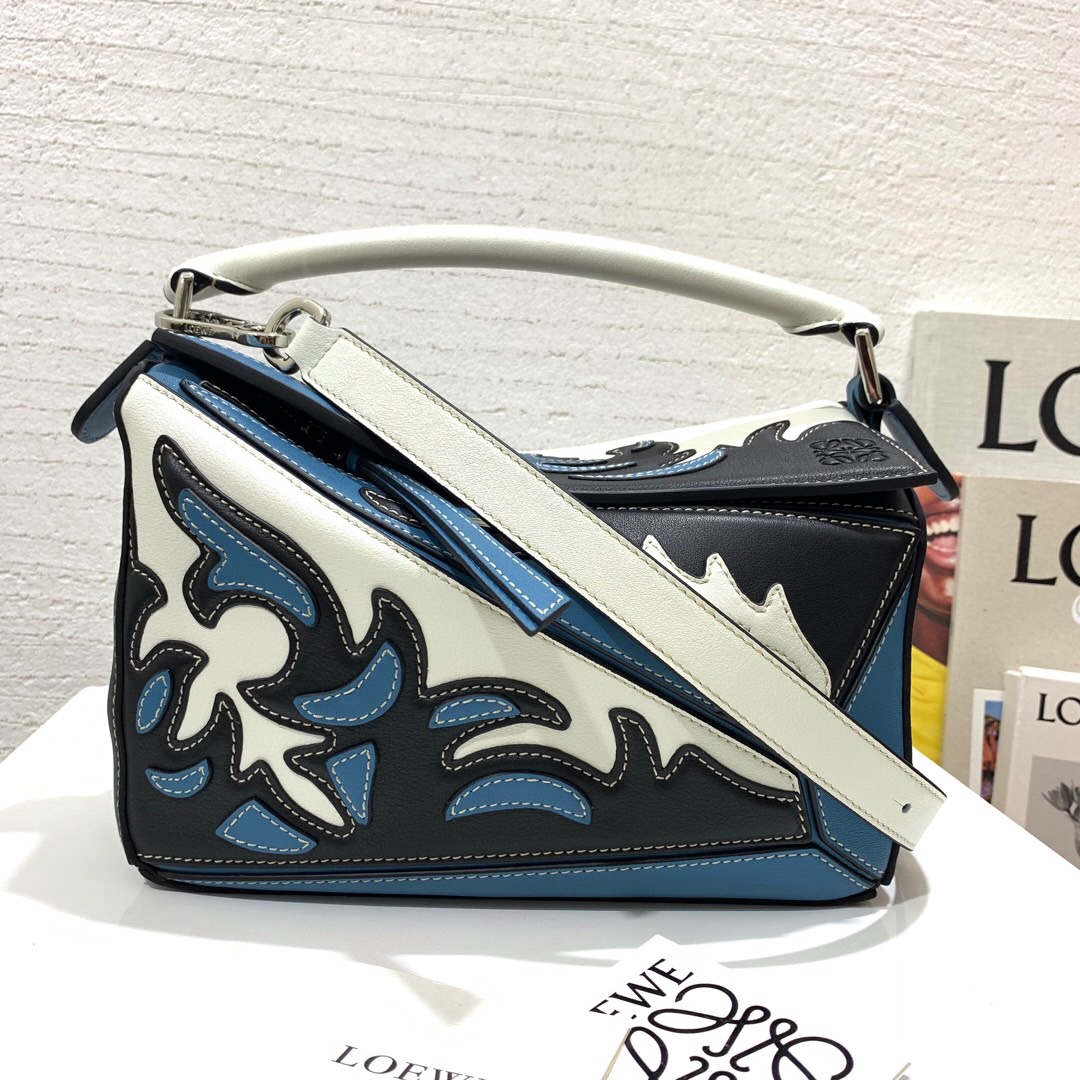 羅意威幾何包價格 LOEWE Puzzle Cowboy Small Bag black/light blue