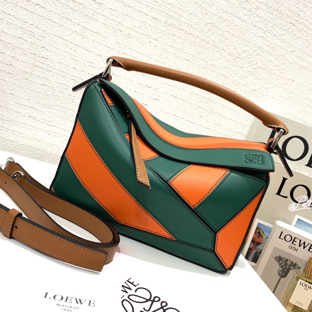 臺中羅意威幾何包價格 LOEWE Puzzle Rugby Small Bag orange/green