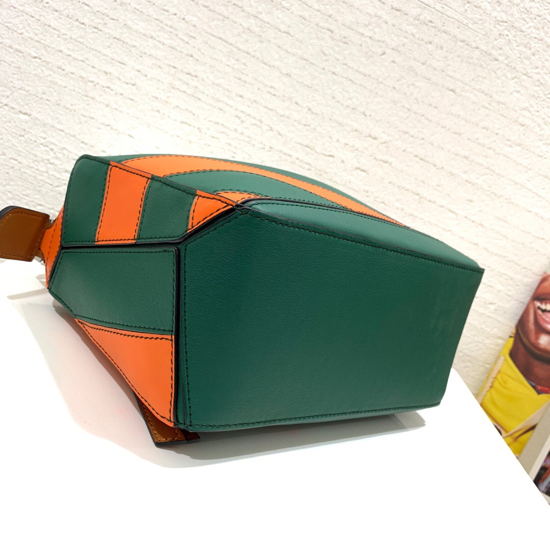 臺中羅意威幾何包價格 LOEWE Puzzle Rugby Small Bag orange/green