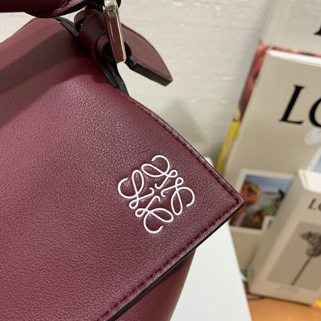 羅意威幾何包 小號中號尺寸大小價格圖片 loewe Puzzle Small Bag