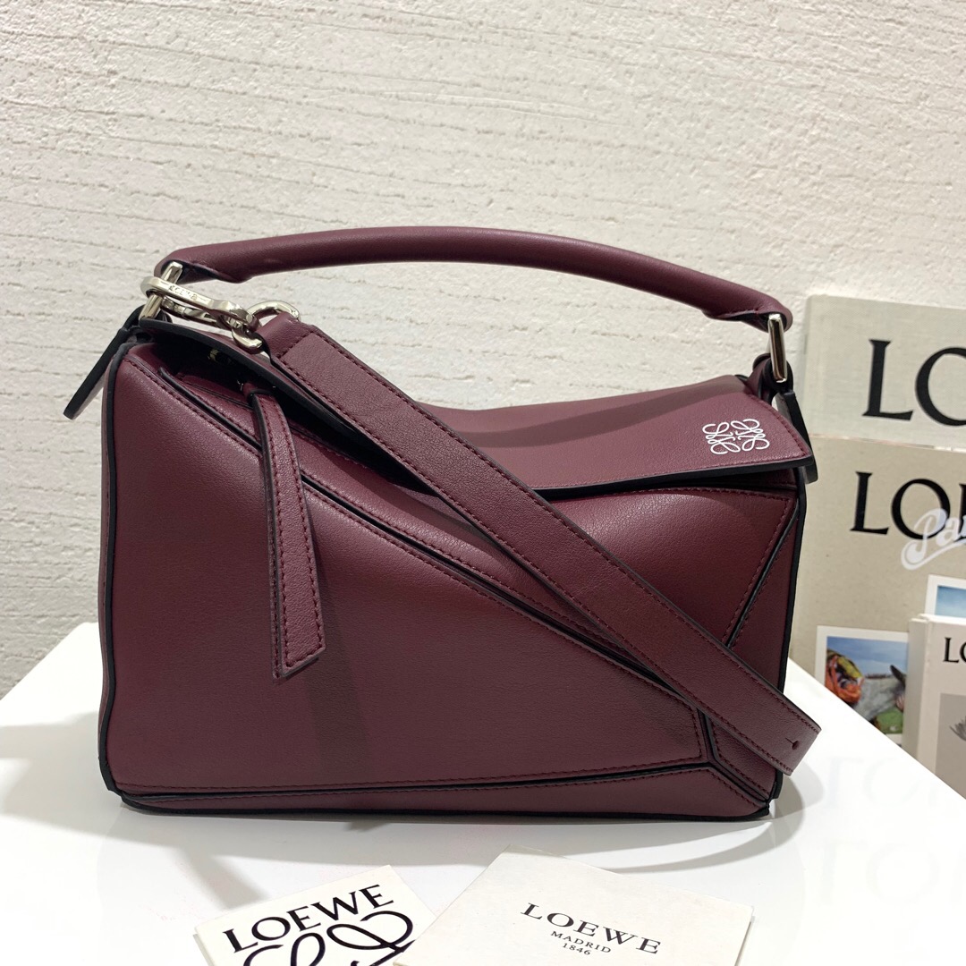 羅意威幾何包 小號中號尺寸大小價格圖片 loewe Puzzle Small Bag