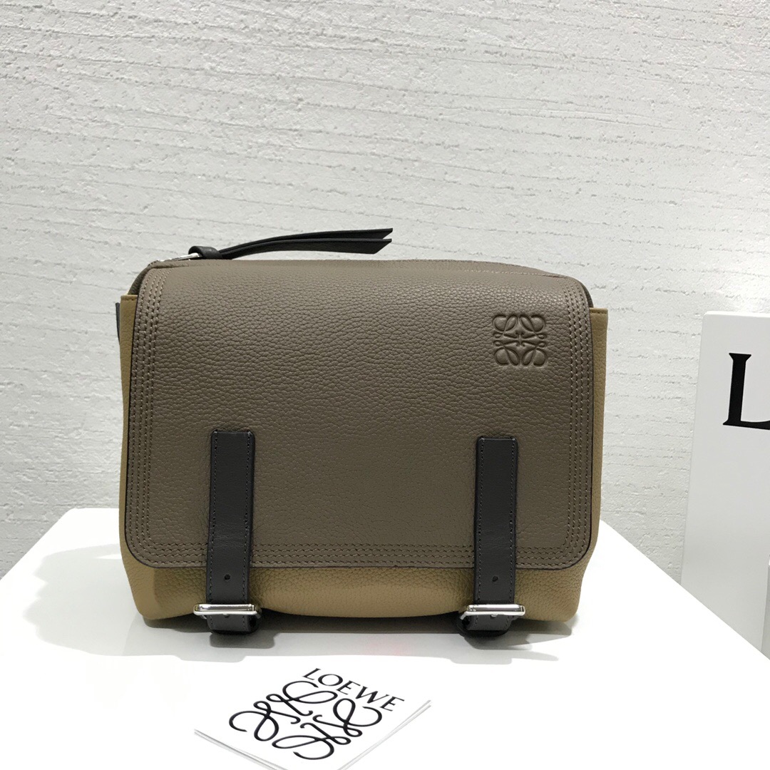 羅意威郵差包價格及圖片 LOEWE Military Messenger Xs Bag