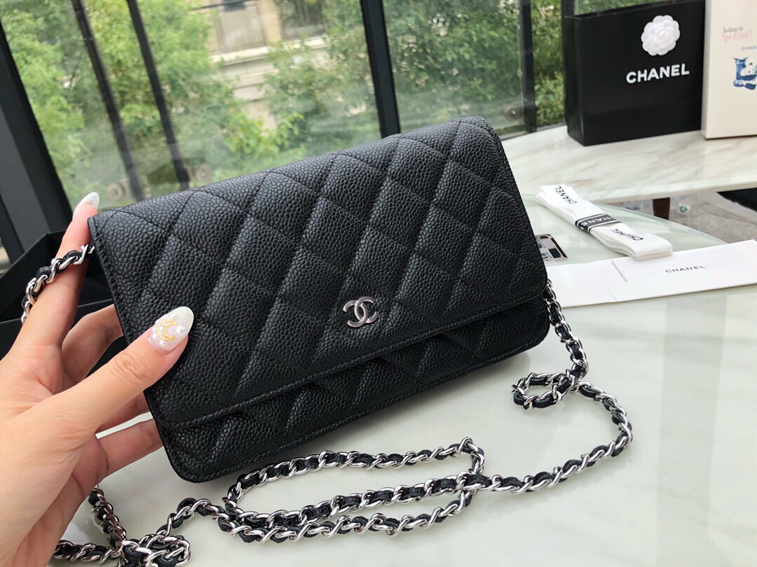 臺灣臺北市 WOC發財包 Chanel Wallet On Chain 魚子醬小牛皮