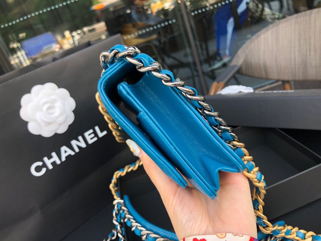 CHANEL 19鏈子皮夾 链条包 价格及图片