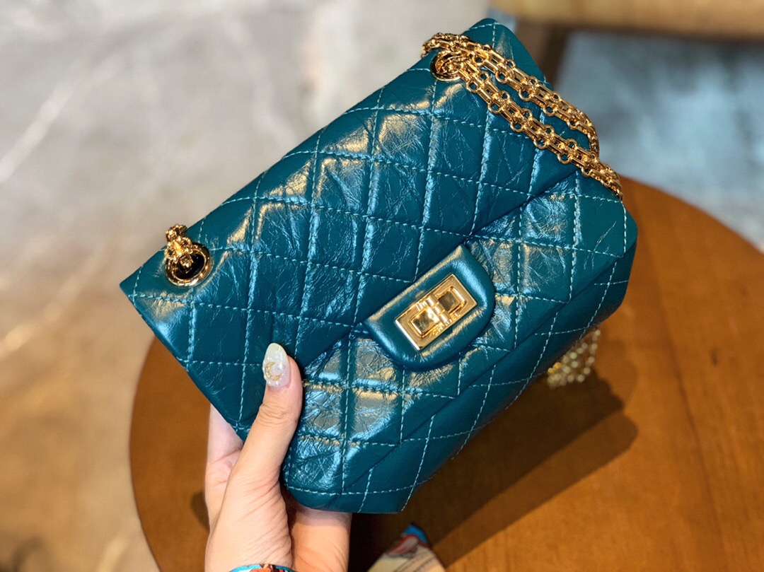 臺灣香奈兒包包 口蓋包 Large 2.55 handbag  montebello 胎牛皮