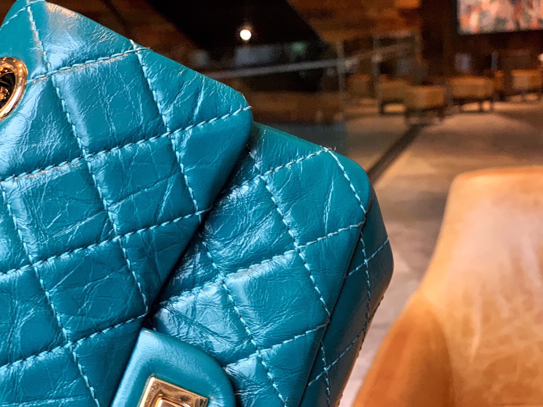 臺灣香奈兒包包 口蓋包 Large 2.55 handbag  montebello 胎牛皮