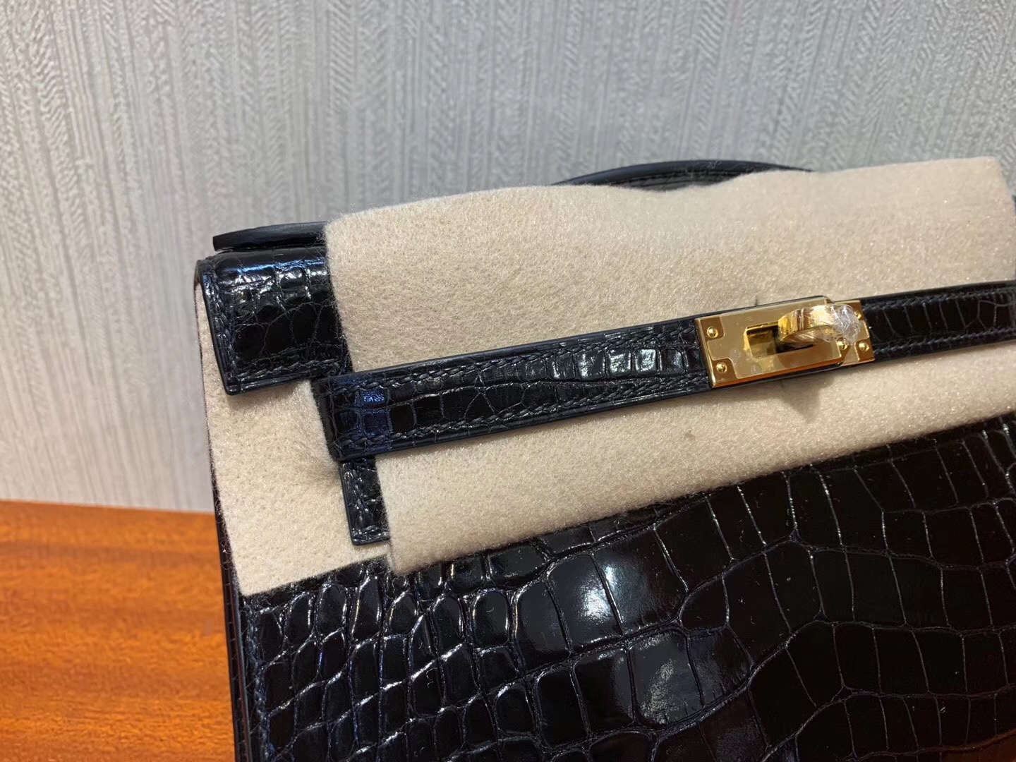 香港九龍半島愛馬仕定制價格 Hermes Mini Kelly pochette 22cm 亮面方塊 美洲鱷