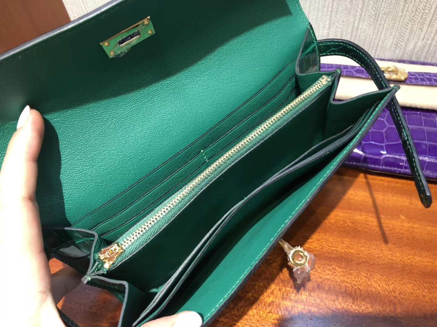 深水埗區 愛馬仕凱莉錢夾 Hermes Kelly Wallet 6Q翡翠綠 Vert emeraude 美洲鱷