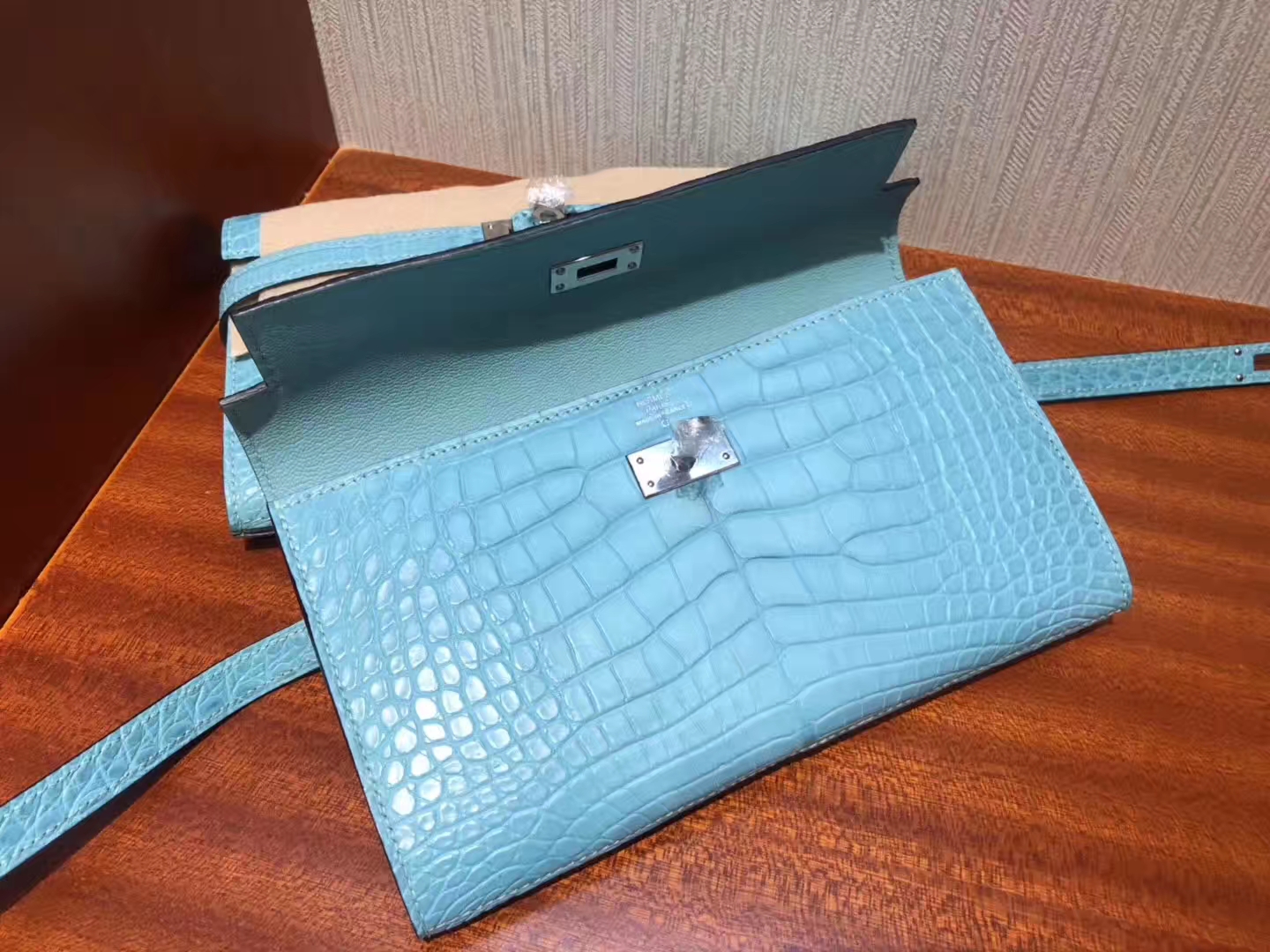 香港深水埗區愛馬仕凱莉錢夾 Hermes Kelly Wallet 3Z聖西爾藍