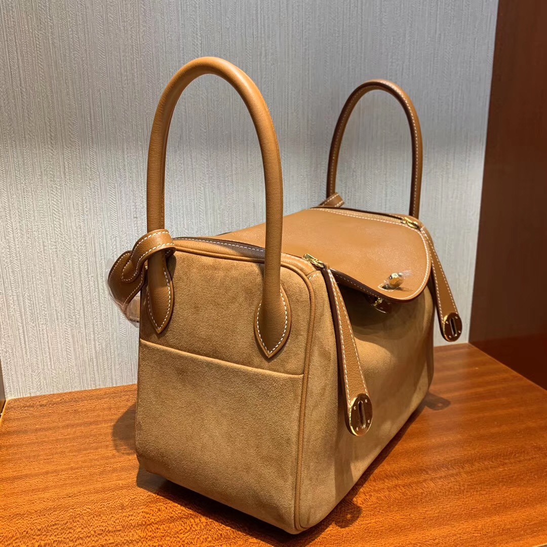 愛馬仕林迪包官網價格 Hermes Lindy 30cm 麂皮絨拼Everycolor ck37金棕色