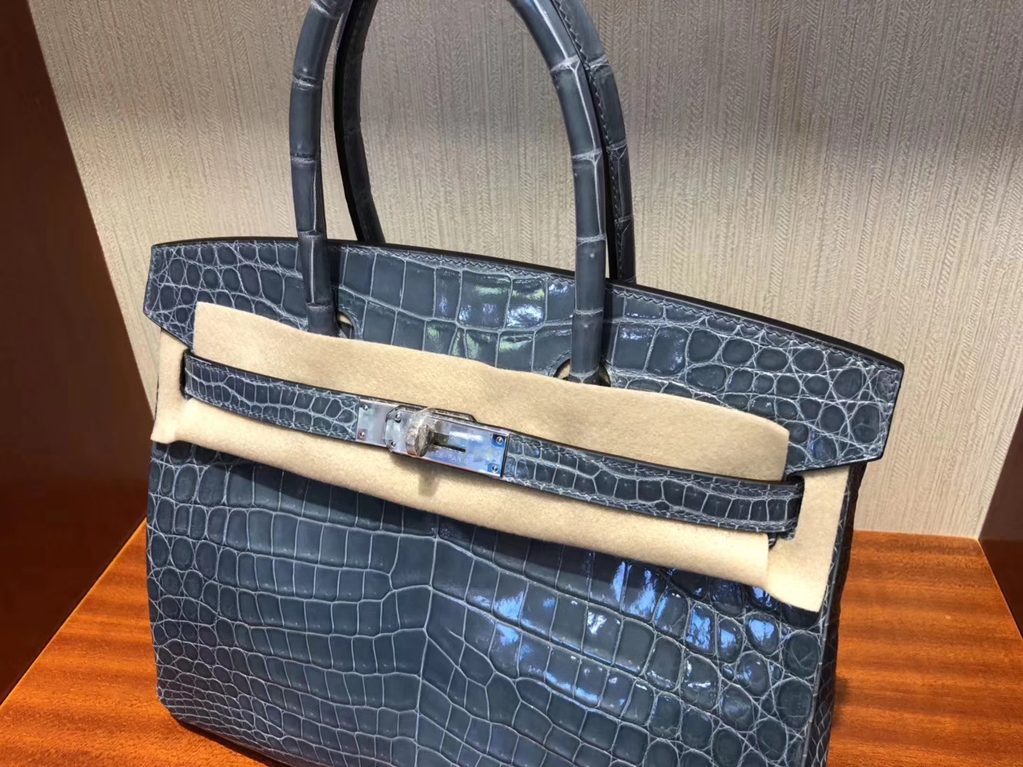 香港香港島中西區 Hermes Birkin 30cm CK75牛仔藍 Blue Jean 尼羅鱷