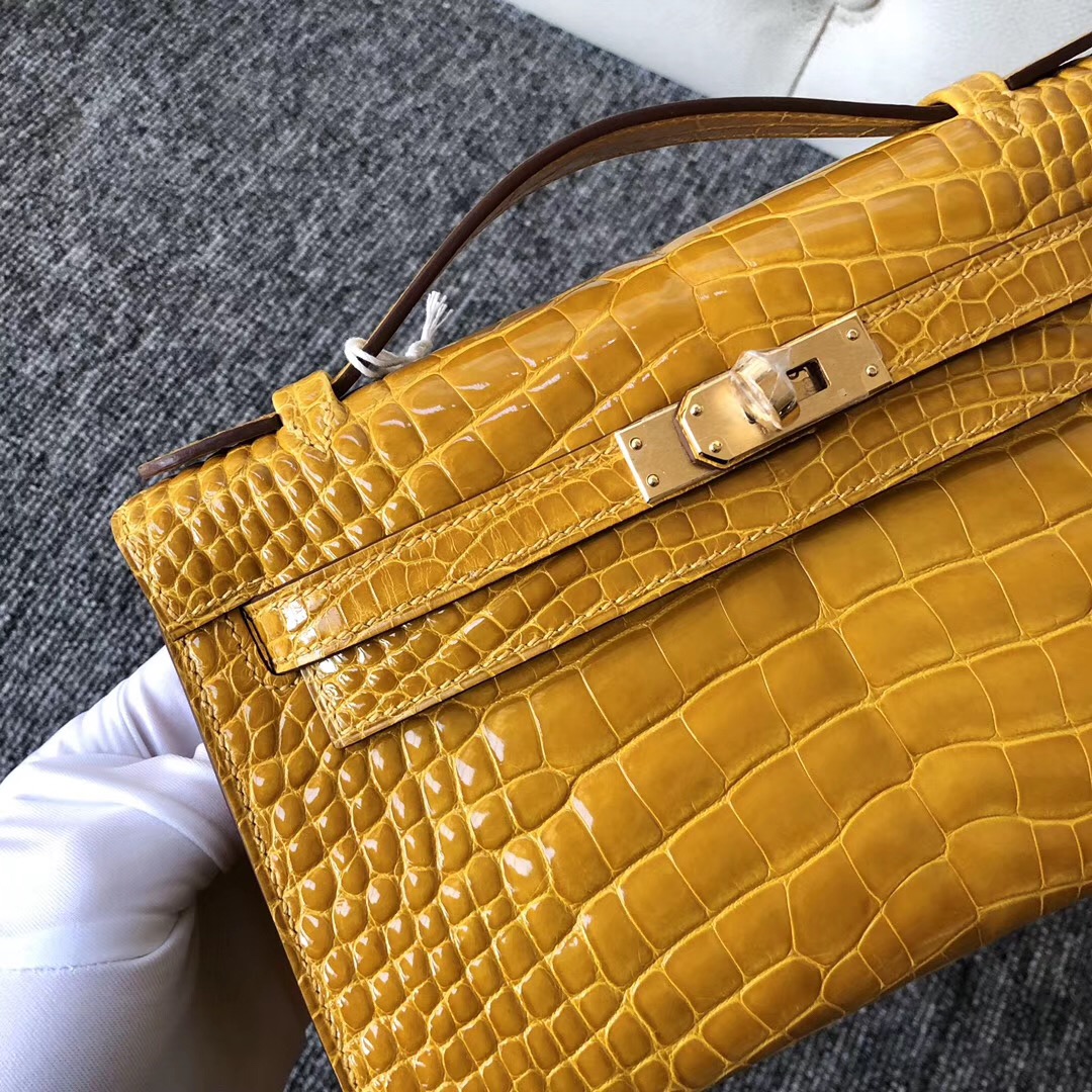 愛馬仕 minikelly壹代二代區別 Hermes MiniKelly Pochette 9D琥珀黃 Amber 美洲鱷