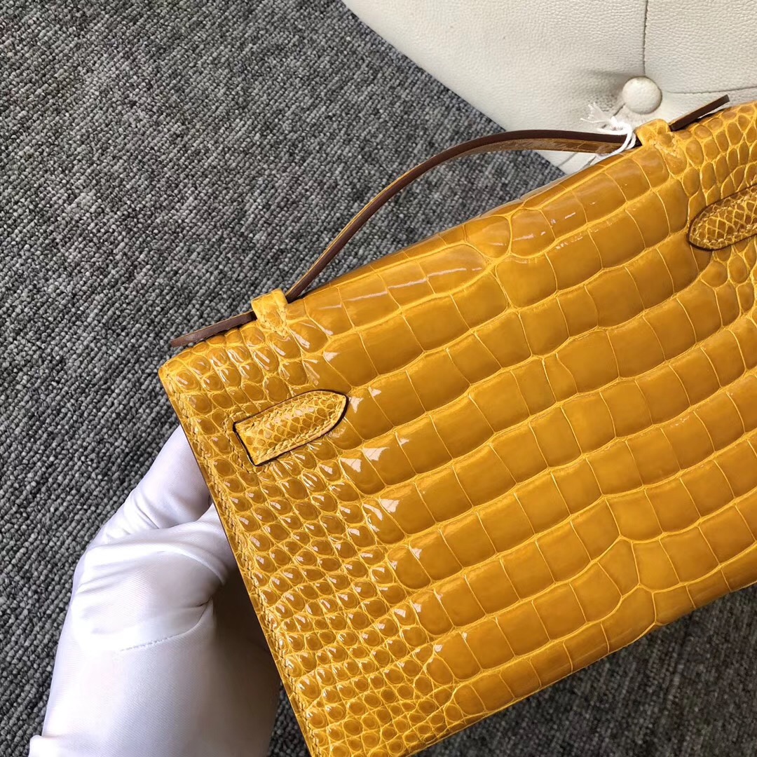 愛馬仕 minikelly壹代二代區別 Hermes MiniKelly Pochette 9D琥珀黃 Amber 美洲鱷