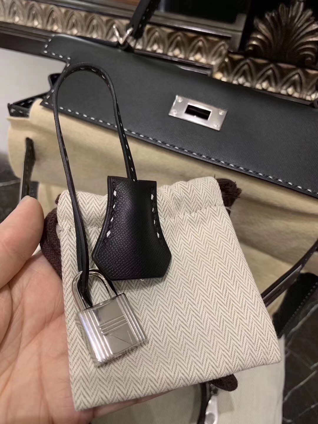 Hermes Kelly Miss u最新2019限量款 graine Monsieur Hermes Kelly 25cm