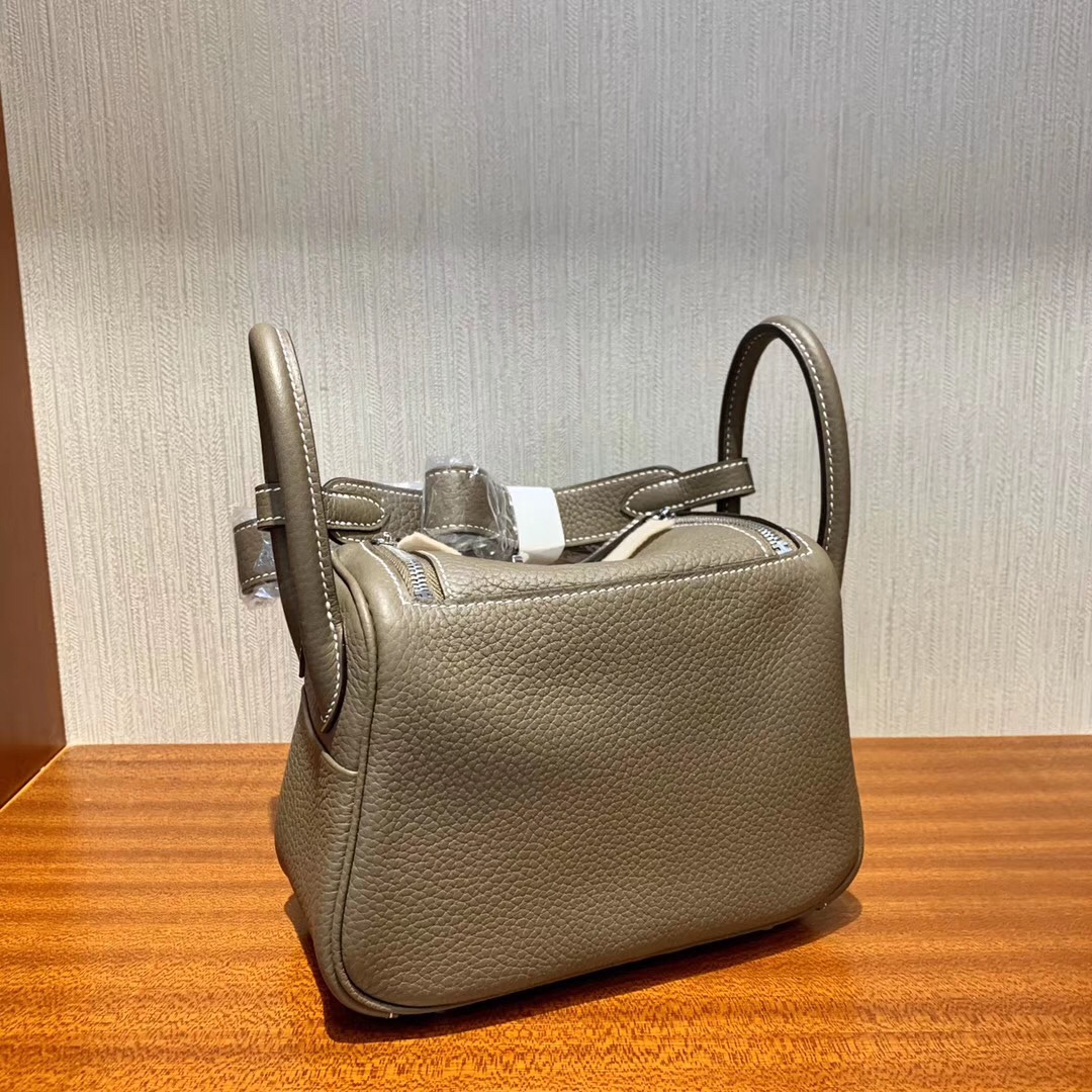 香港九龍城區 愛馬仕mini lindy多少錢 Hermes mini Lindy 19cm CK18大象灰 Etoupe