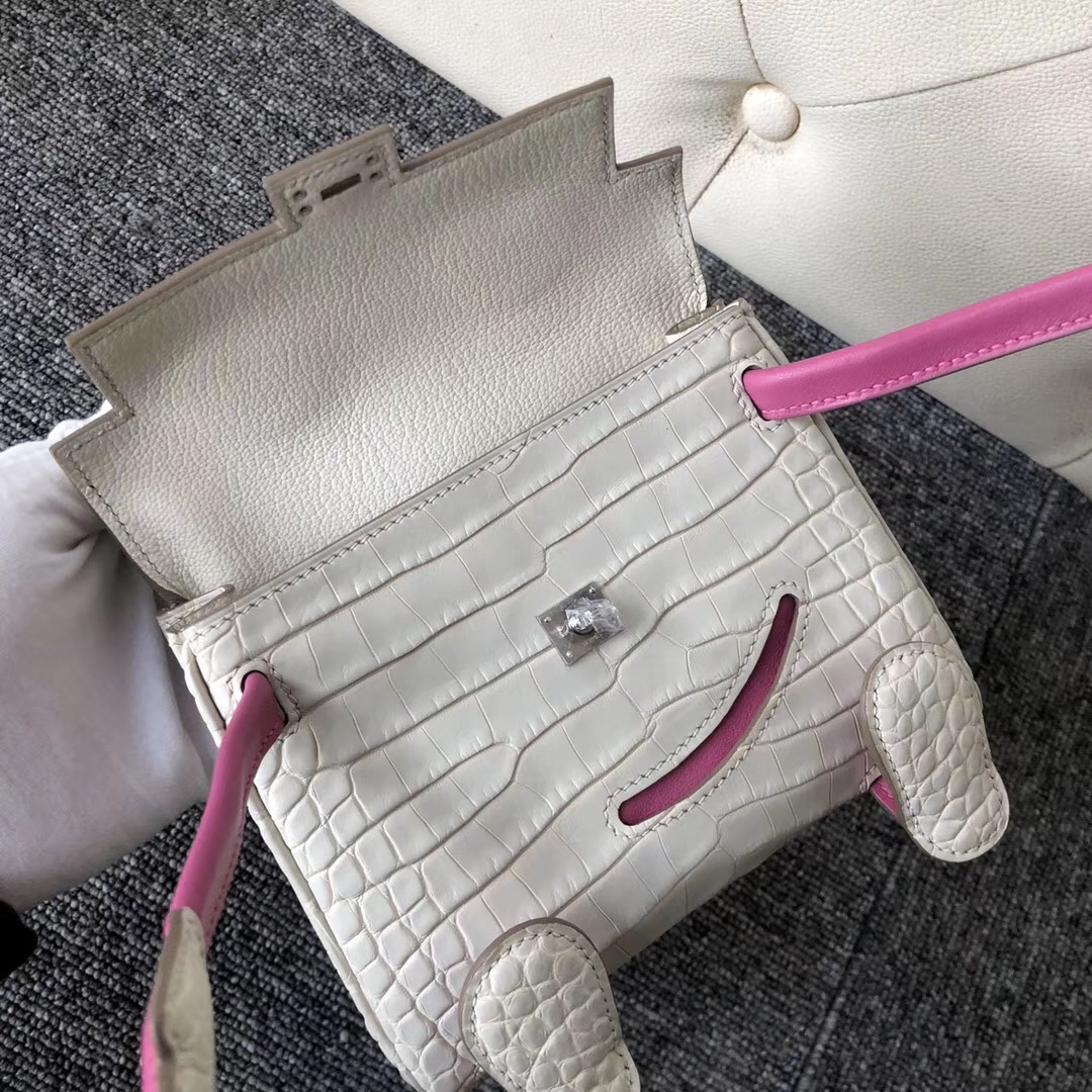 愛馬仕澳門永利皇宮專賣店 Hermes Kelly doll 8L奶油白 拼9I玉蘭粉 美洲鱷