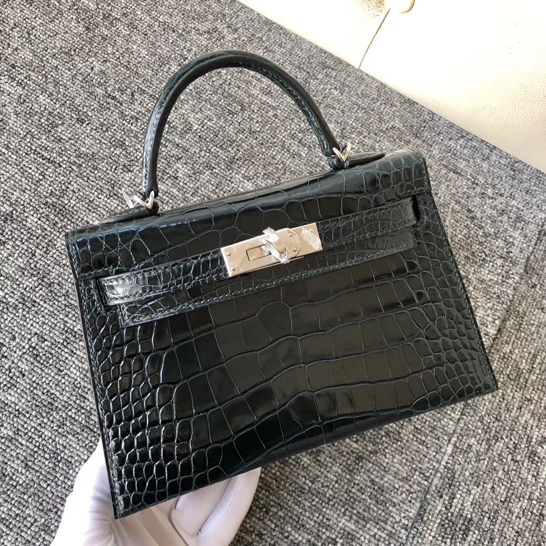 愛馬仕澳門永利酒店專賣店Hermes Kelly Mini 2代 美洲鱷 6O松柏綠 Vert Cypres