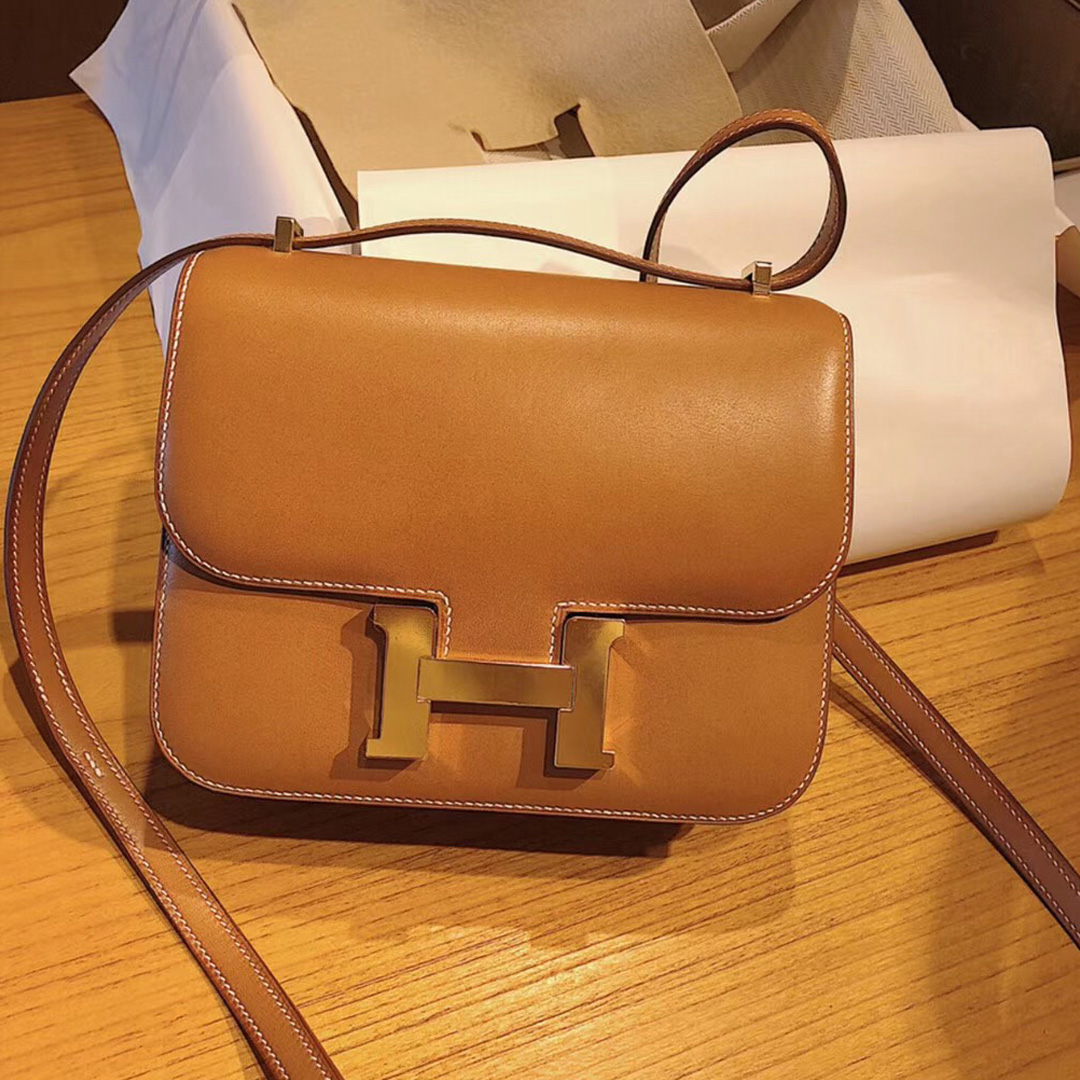 Hermes Constance 19cm Ck37金棕色Gold Barenia Natural 馬鞍皮 CC34Fauve