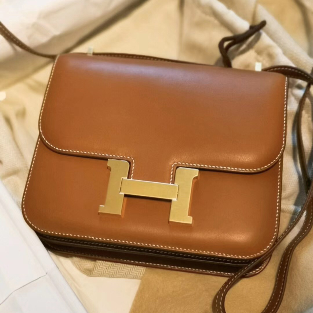 Hermes Constance 19cm Ck37金棕色Gold Barenia Natural 馬鞍皮 CC34Fauve