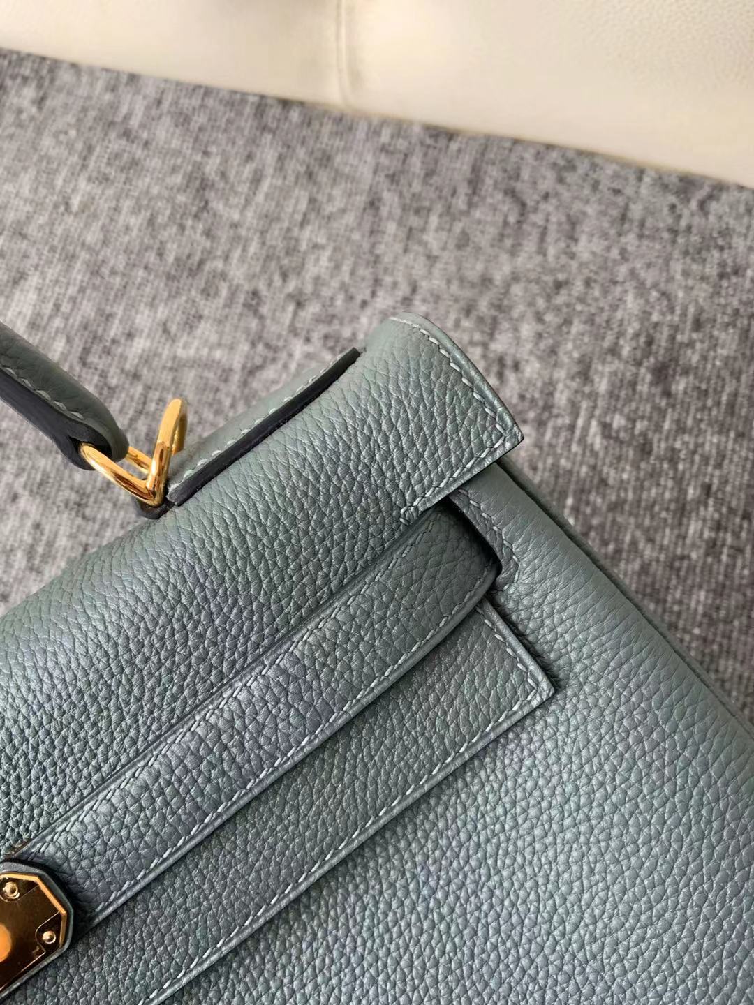 愛馬仕内縫凱莉包 Hermes kelly 28cm CC63杏綠色 Vert Amande Togo 禦用五金 鍍24k金