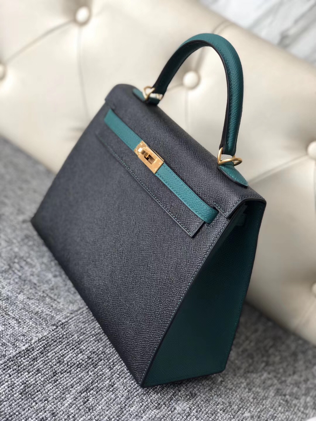 臺灣新竹市愛馬仕 Hermes Kelly 25cm Hss CK89黑色/Z6孔雀綠 Epsom 磨砂金扣 馬蹄印