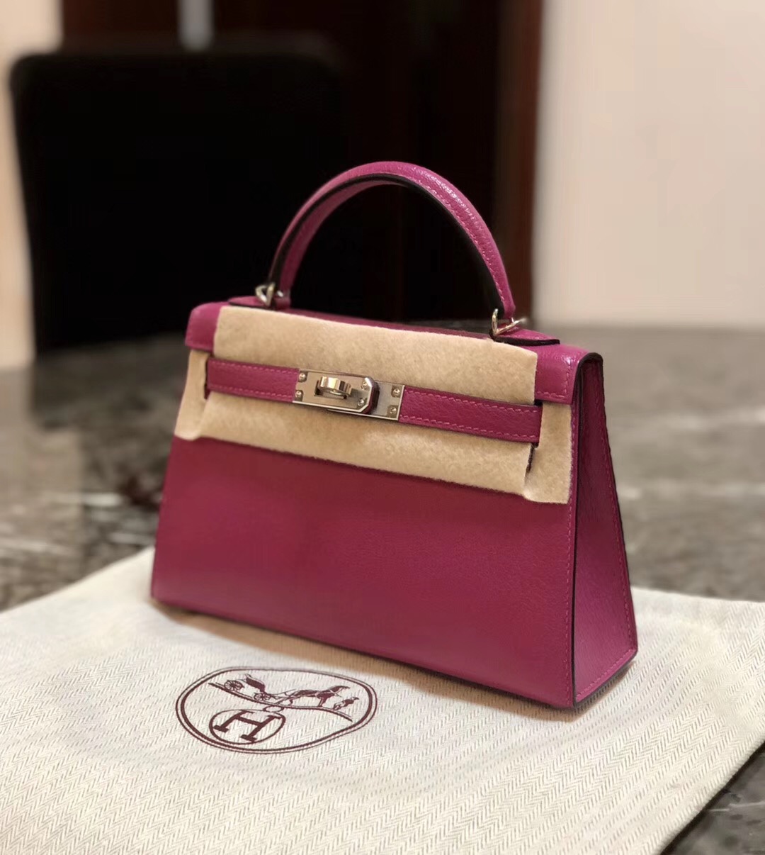 越南愛馬仕專賣店地址 Hermes Kelly Mini 2代 Chevre L3玫瑰紫 Rose Purple