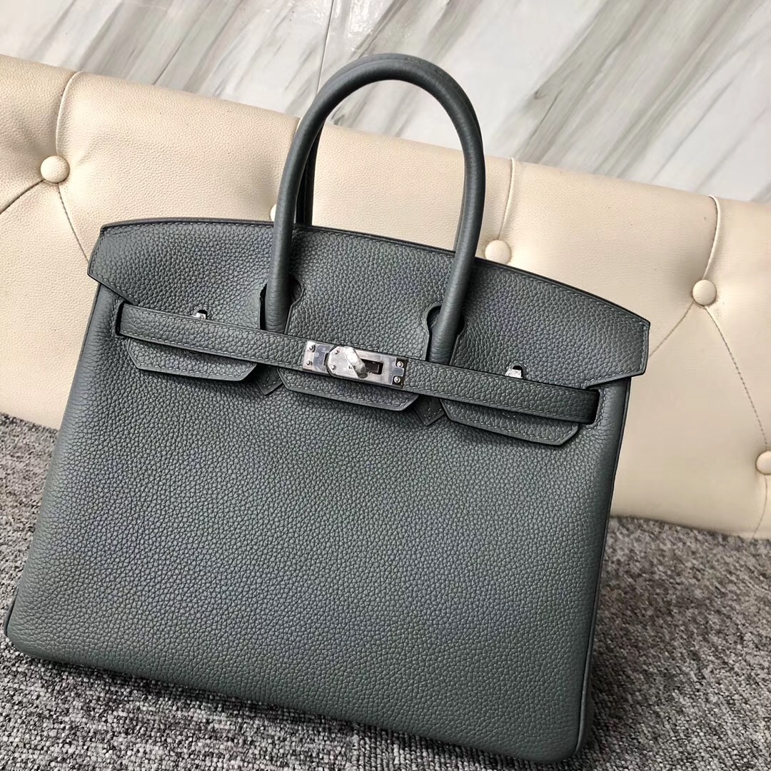 香港油尖旺區 愛馬仕杏綠色最新顏色 Hermes Birkin 25cm CC63杏綠色 VERT AMANDE