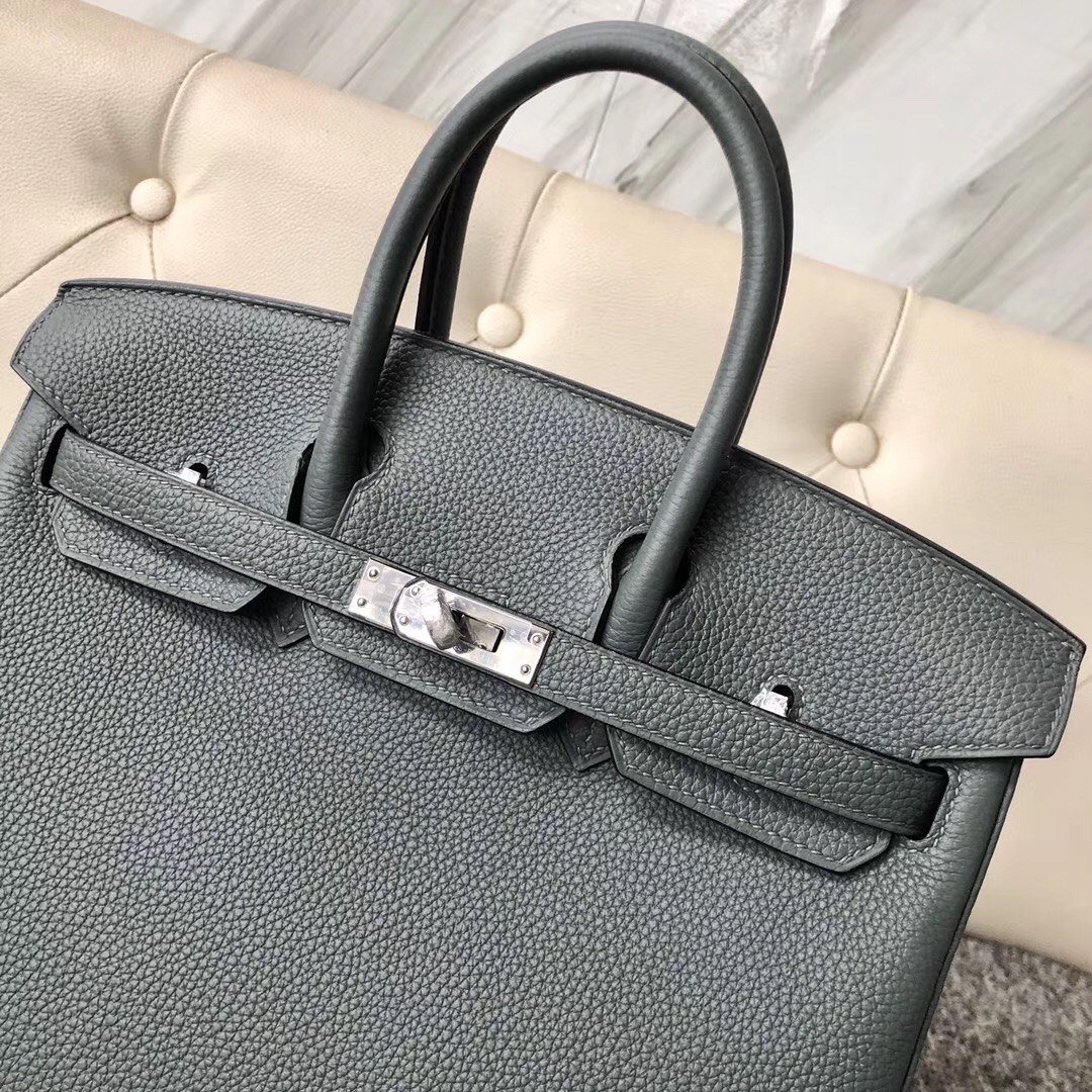 香港油尖旺區 愛馬仕杏綠色最新顏色 Hermes Birkin 25cm CC63杏綠色 VERT AMANDE