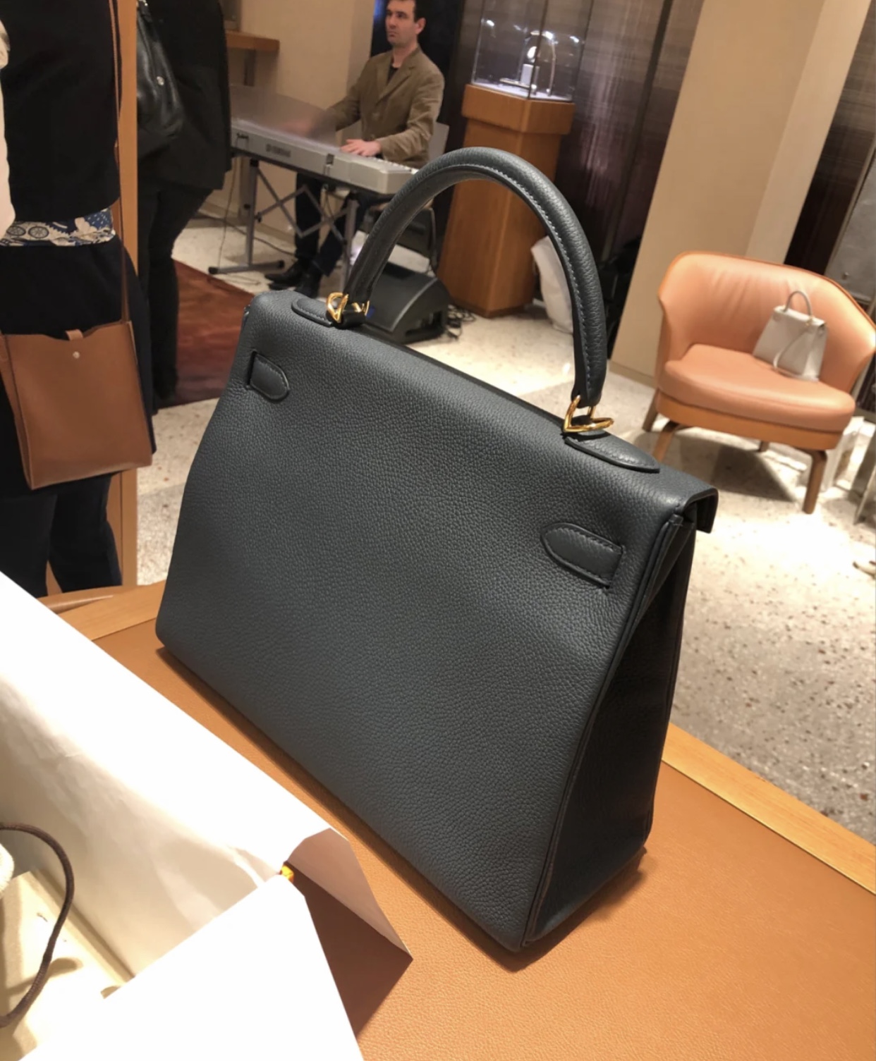 爱马仕凯莉包2020春夏新色 Hermes Kelly 32cm V0卢梭绿 vert rousseau togo皮