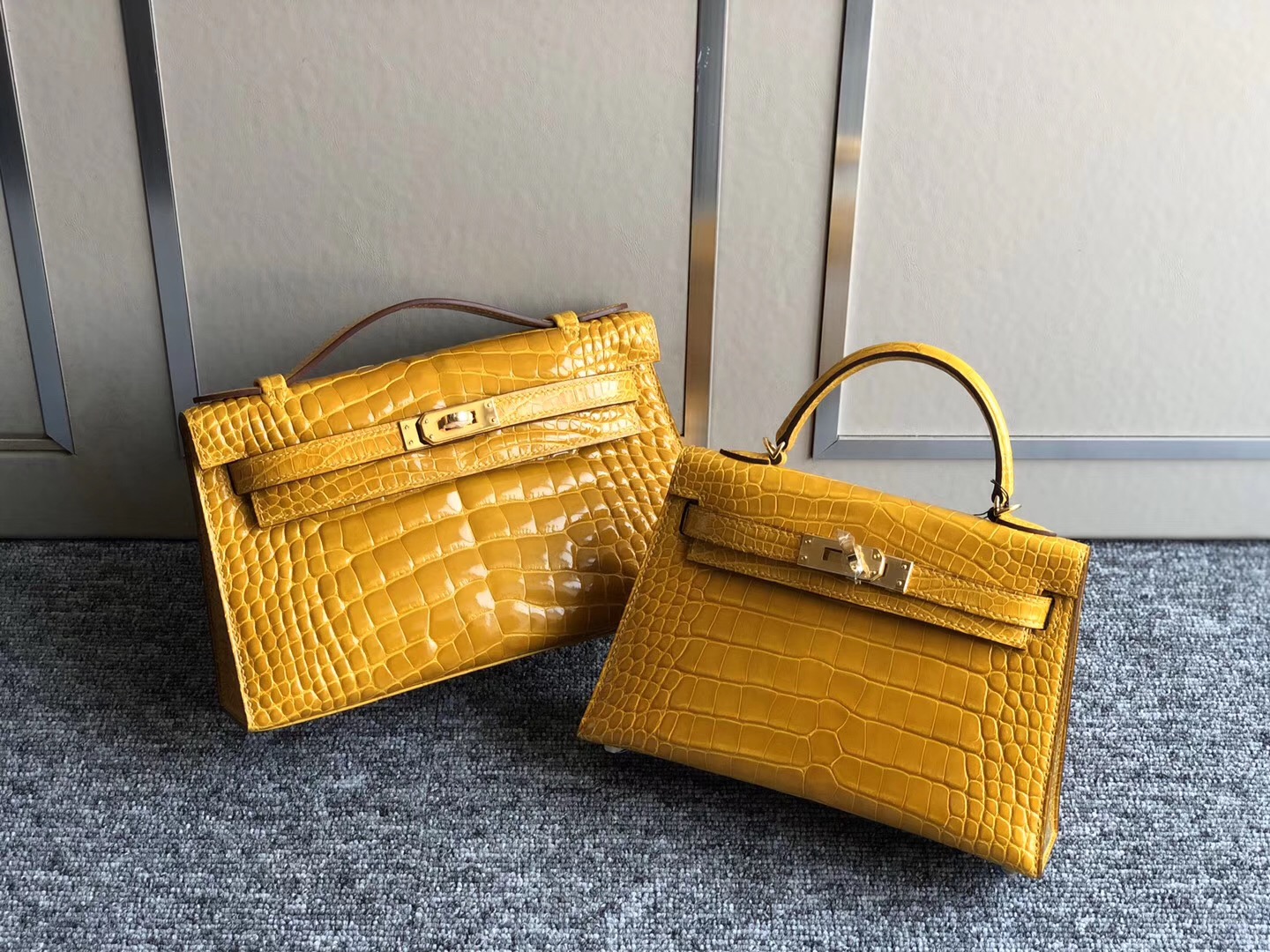 香港半山愛馬仕Hermes minikelly二代尺寸大小/MiniKelly Pochette 9D琥珀黃 Amber