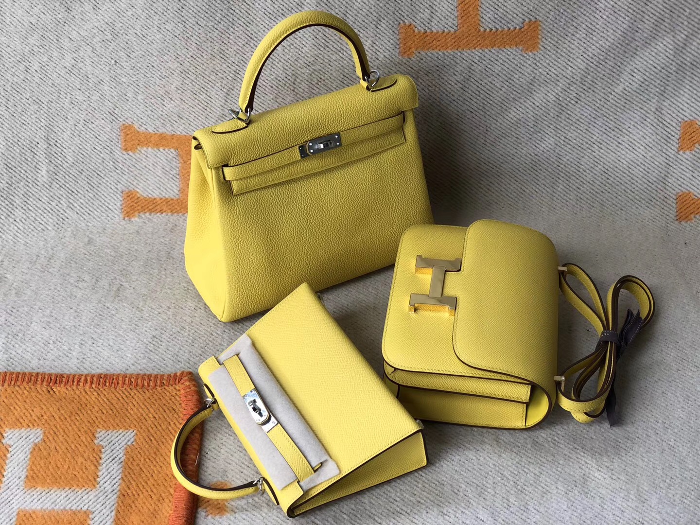 Macao Hermes Kelly mini 二代 /Constance 19cm 9O那不勒斯黃 jaune de naples