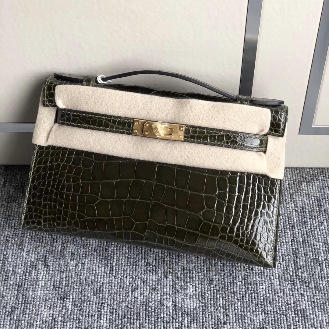 Hermes Constance 19cm MiniKelly pochette 22cm 尺寸大小對比圖片