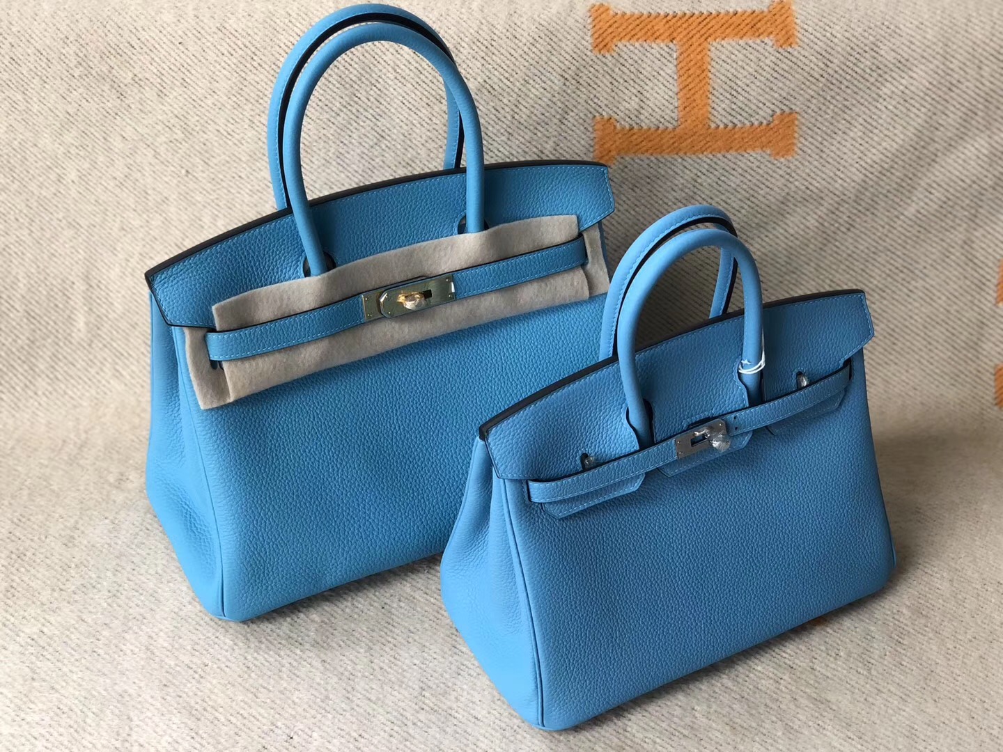 香港島鉑金包價格 Hermes Birkin25cm 30cm P3北方藍 Blue de nord 對比圖