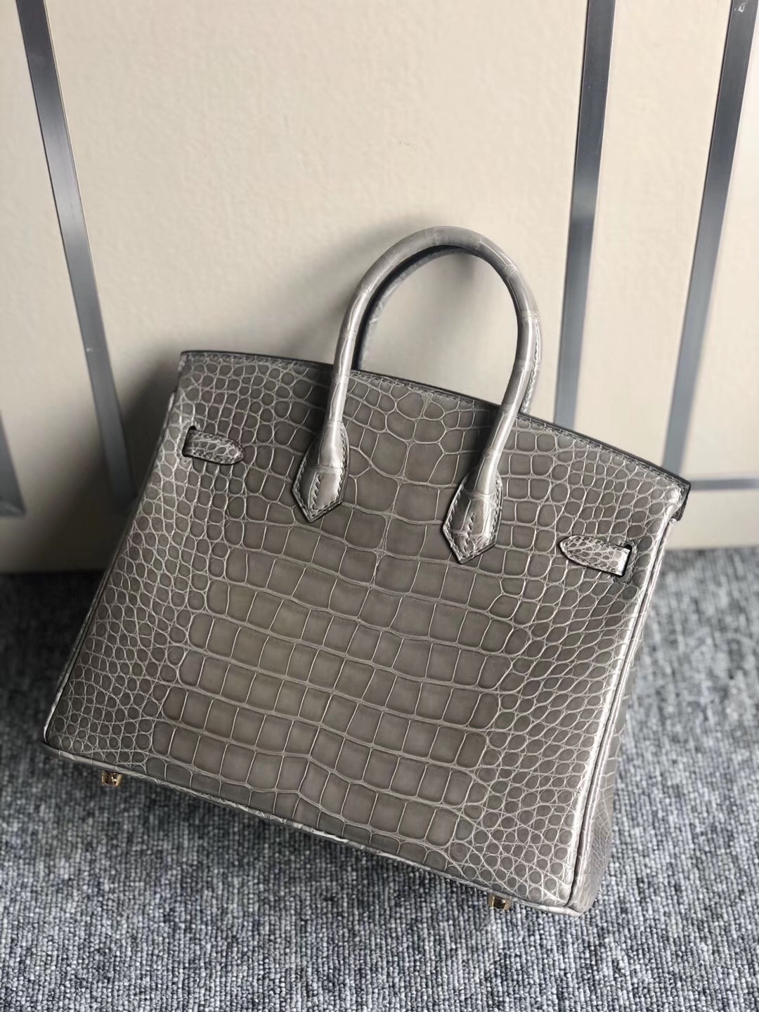 愛馬仕鉑金包第壹個買什麽顏色 Hermes Birkin25cm CK81斑鳩灰 Gris Tourterelle