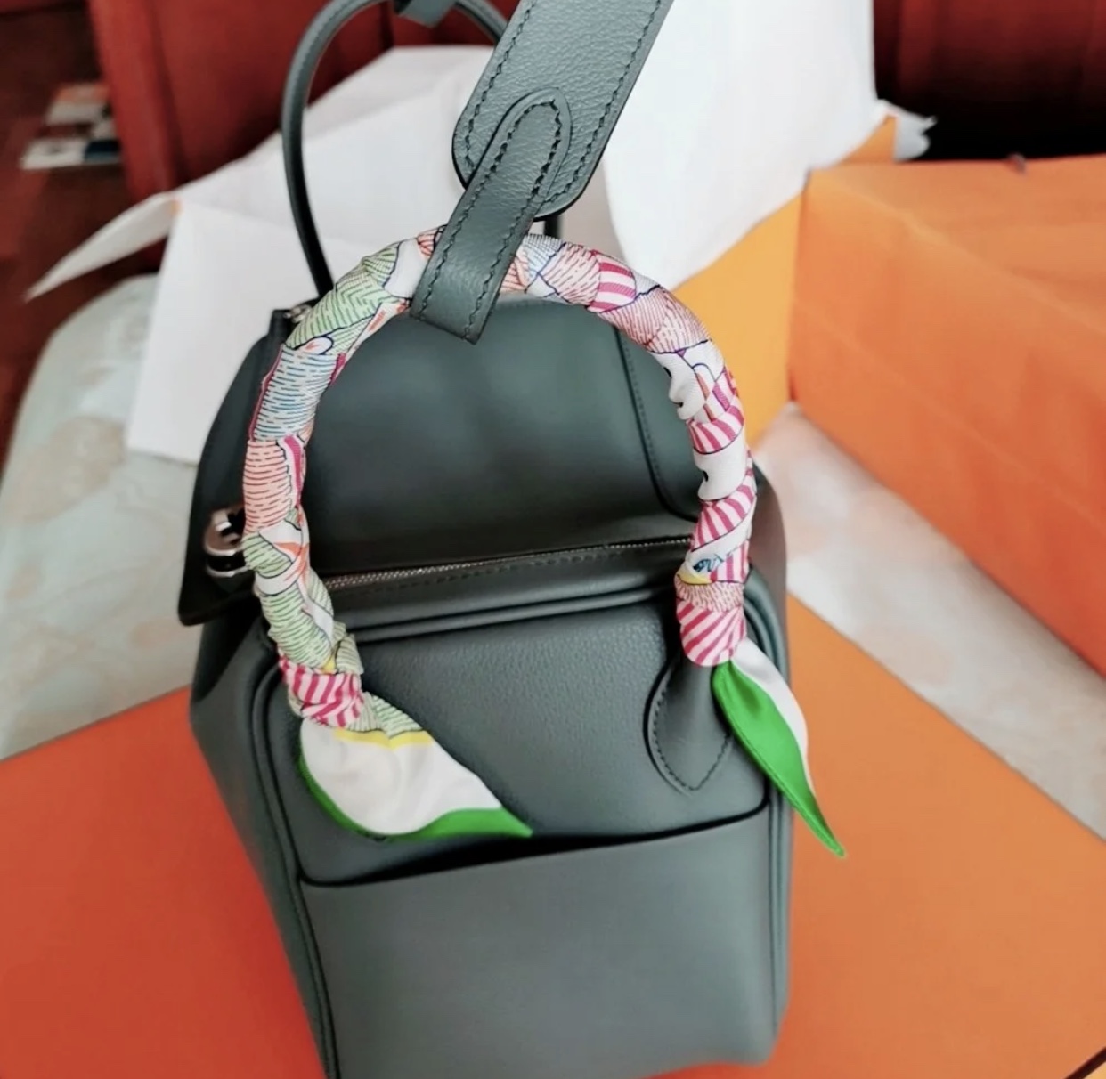 愛馬仕包包官網 Hermes lindy 26cm Everycolor CC63杏綠色Vert amande