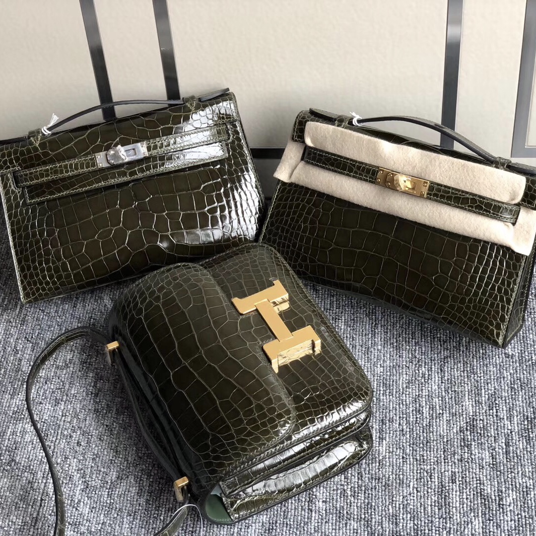 Hermes Constance 19cm MiniKelly pochette 22cm 尺寸大小對比圖片