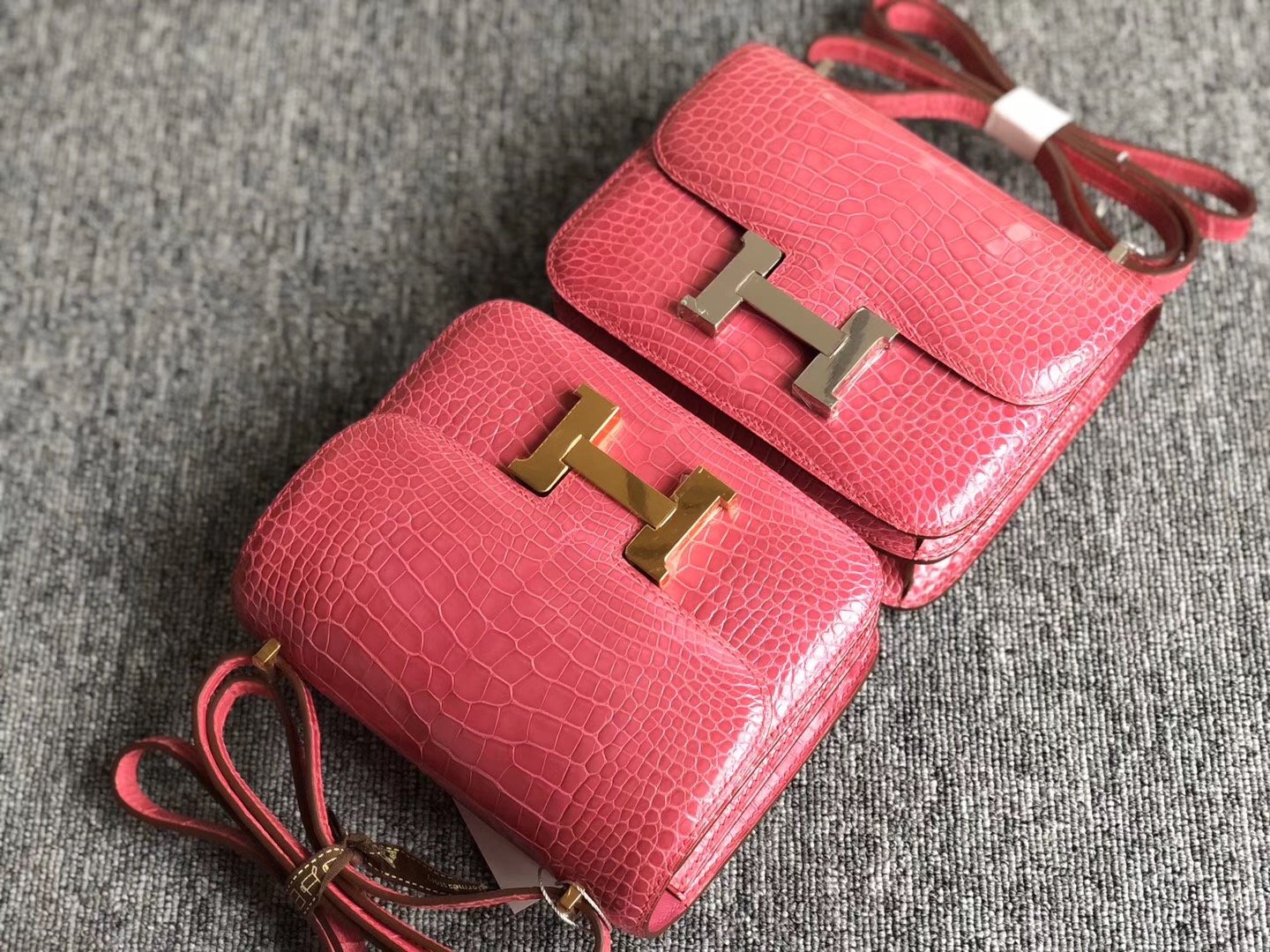 USA Hermes Constance 19cm T5蜜桃粉 亮面方塊美洲鱷