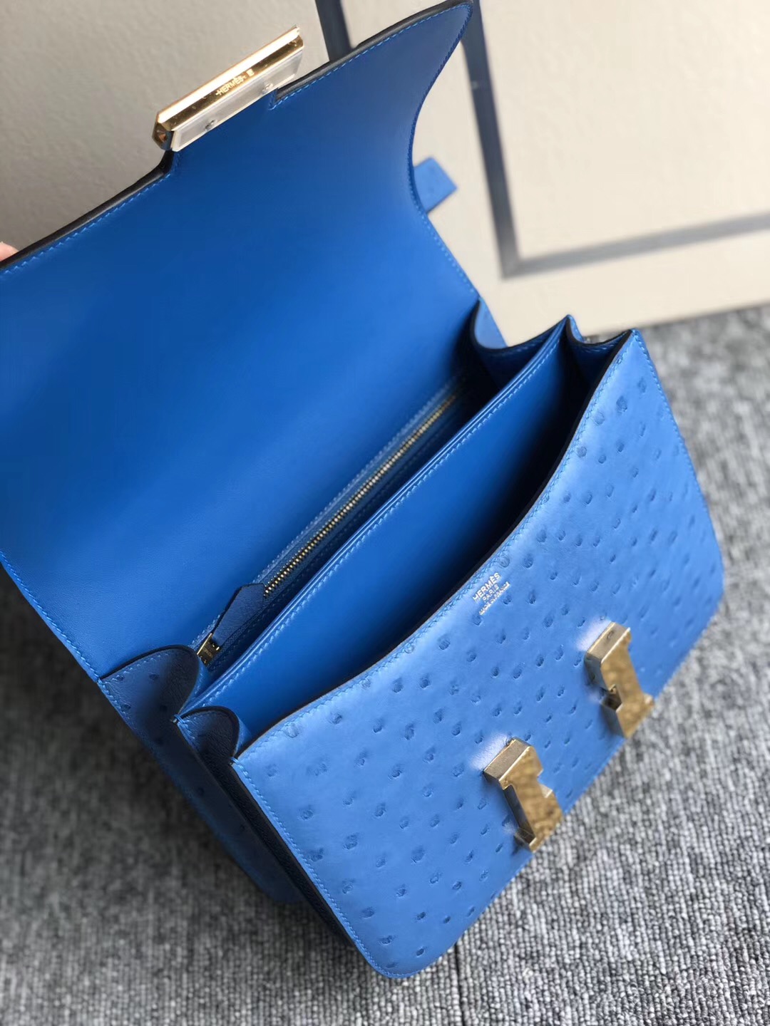 香港新界 九龍半島 愛馬仕Hermes Constance 24cm 7Q希臘藍 Blue Mykonos