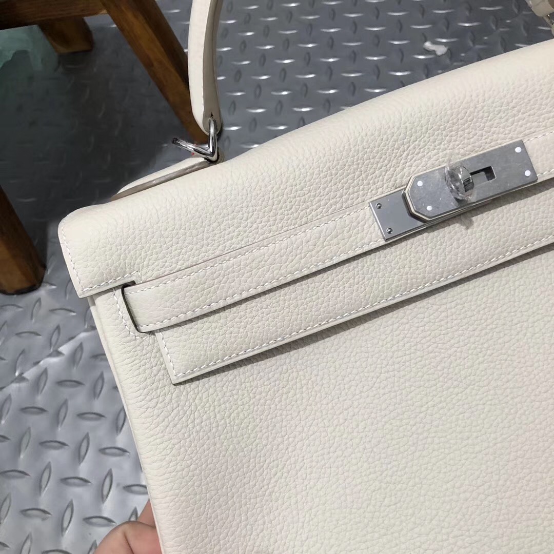 香港九龍城區 愛馬仕凱莉包32 多少錢 Hermes Kelly 32cm ck10奶昔白 Craie