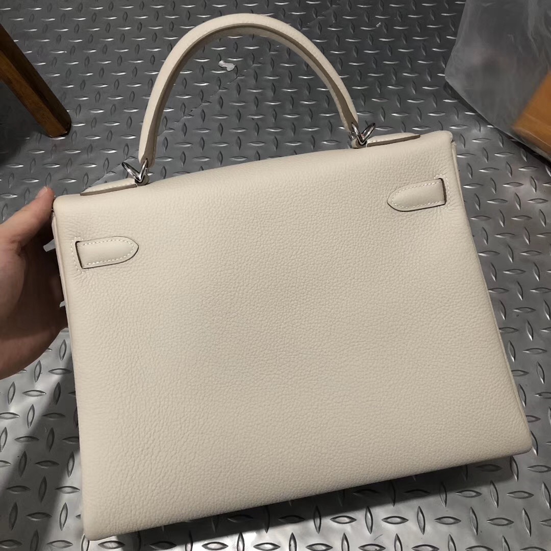 香港九龍城區 愛馬仕凱莉包32 多少錢 Hermes Kelly 32cm ck10奶昔白 Craie