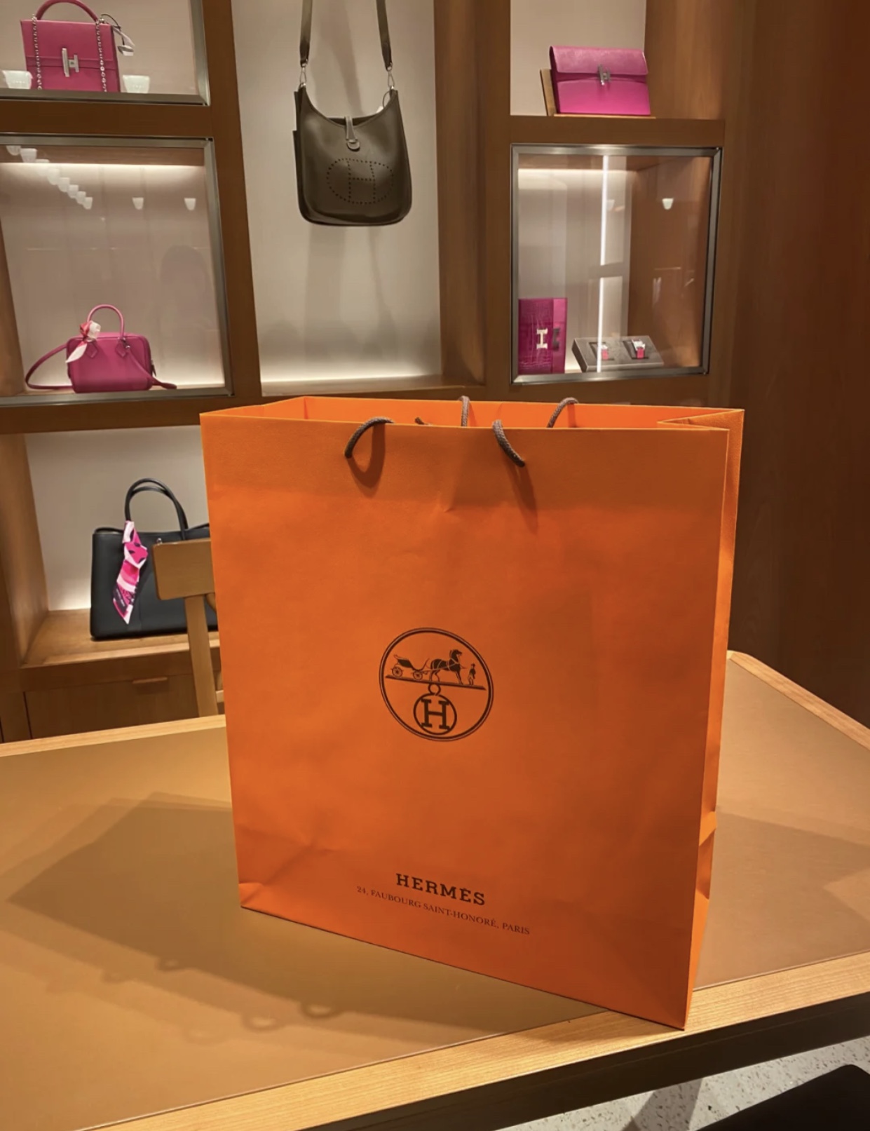 東京愛馬仕(銀座店)專櫃購物攻略 Hermes Lindy 26cm CK89 taurillon Clemence