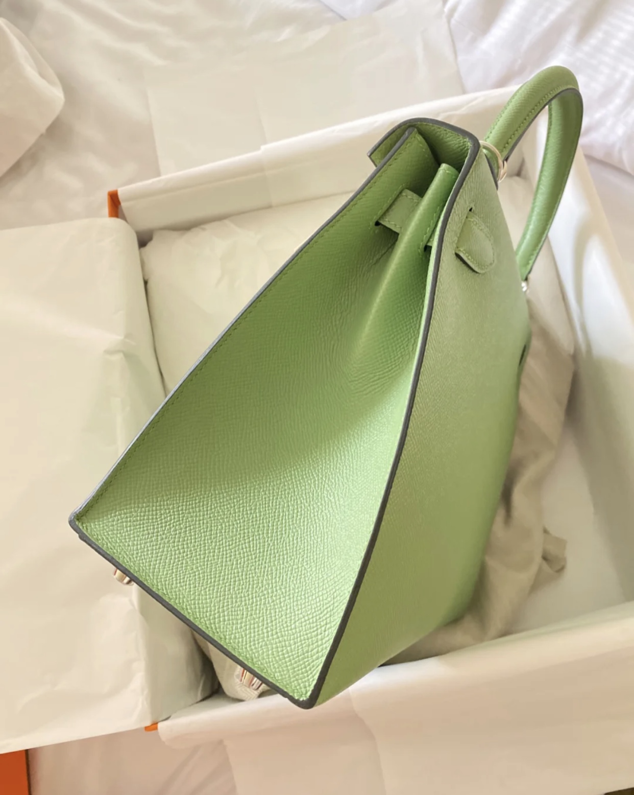 愛馬仕凱莉包春夏新色 Hermes Kelly 25cm 3I牛油果綠Vert Criquet蟋蟀綠