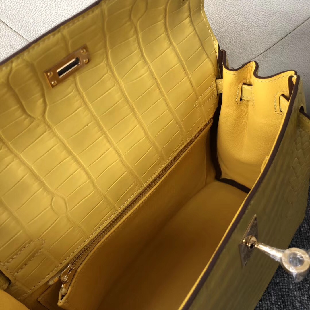 香港九龍城區愛馬仕凱莉包 Hermes Kelly 25cm 美洲鱷 M9金盞花黃