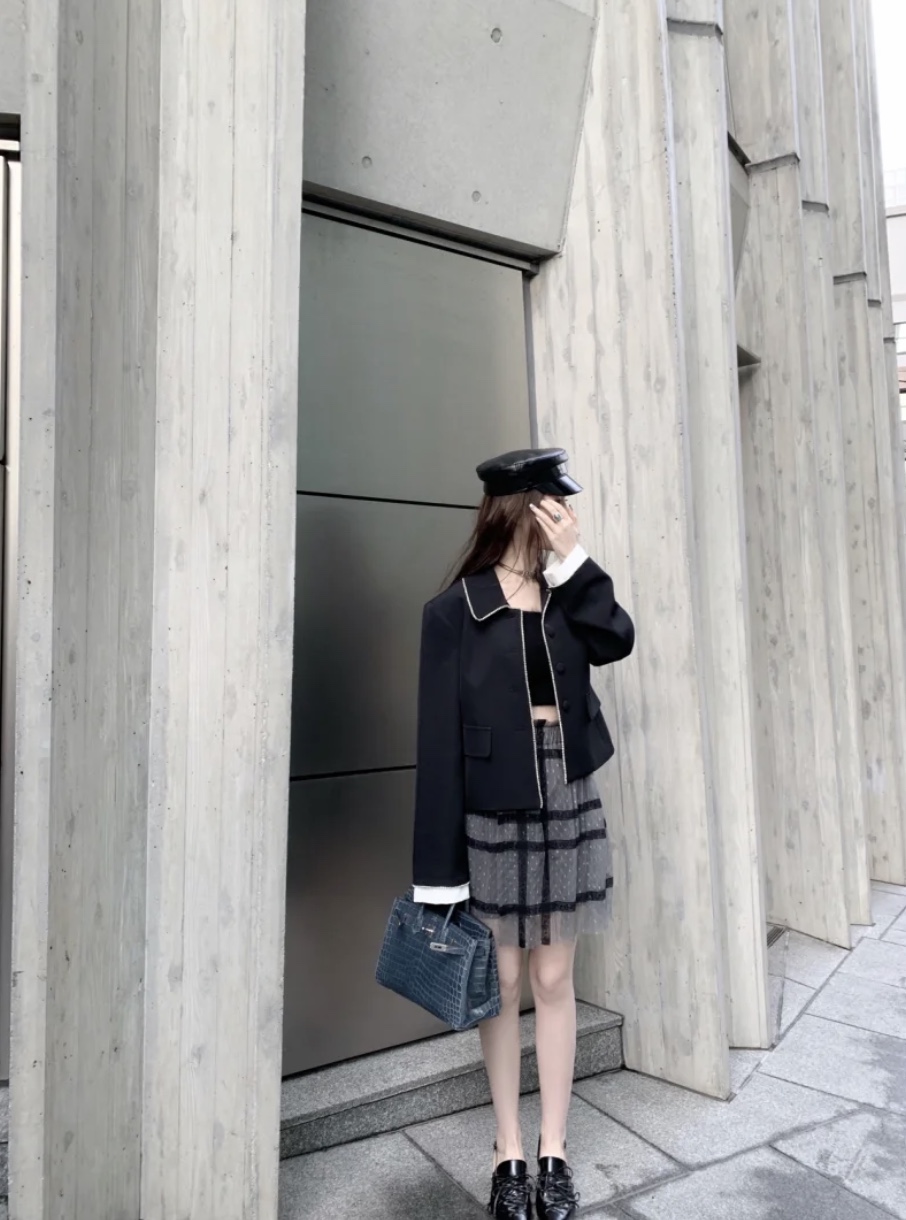 Hong Kong Hermes Birkin 25cm 美洲鱷 N7風暴藍 Blue Tempete上身效果圖