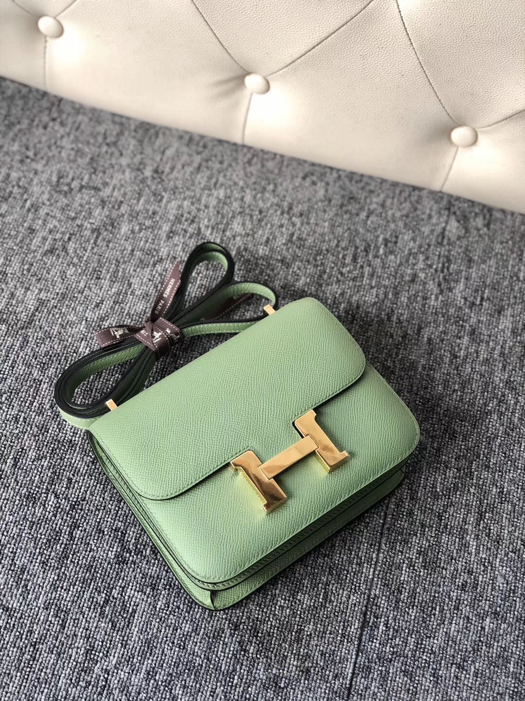 香港灣仔區 Hermes Constance 19cm New 3I牛油果綠 Vert Criquet 蟋蟀綠