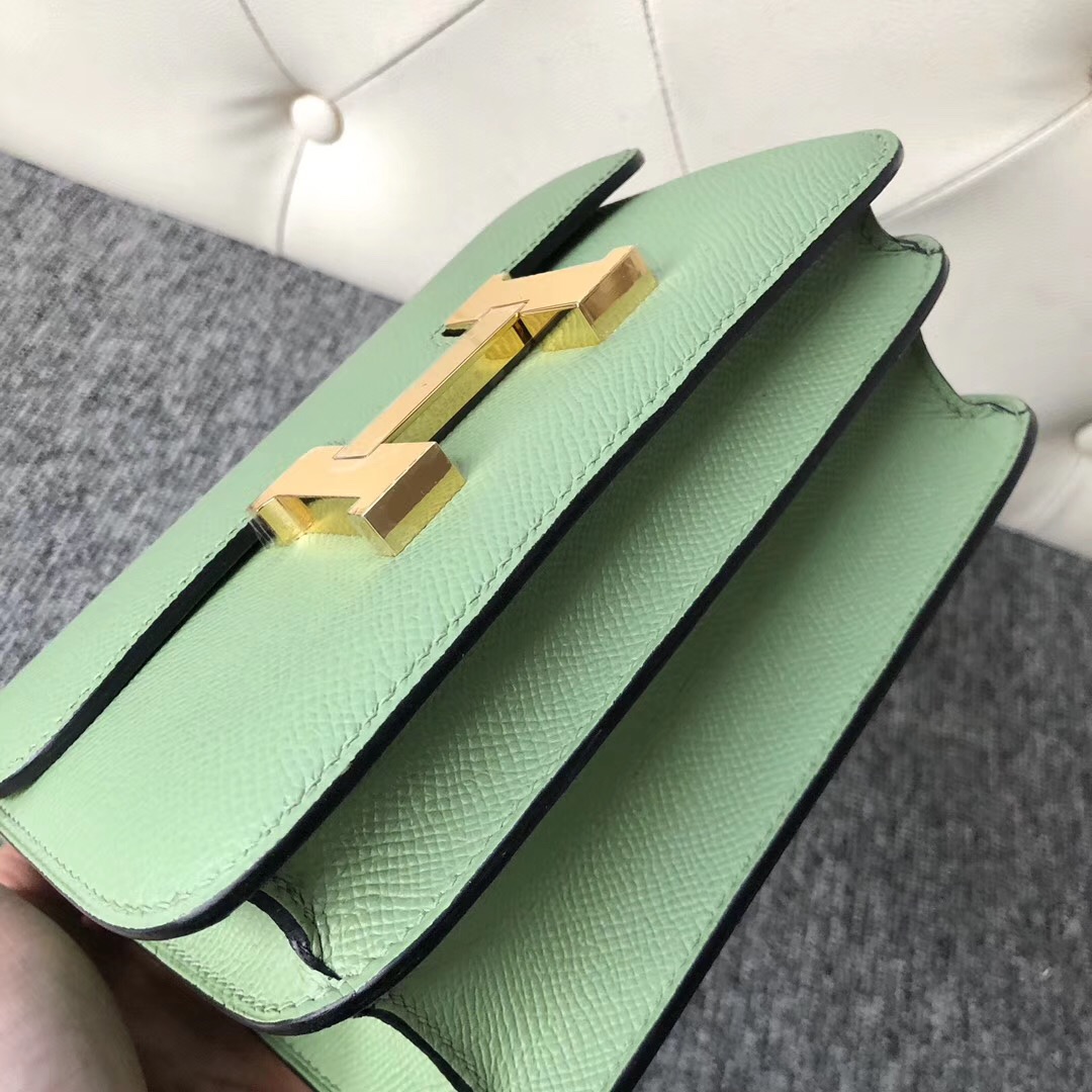 香港灣仔區 Hermes Constance 19cm New 3I牛油果綠 Vert Criquet 蟋蟀綠