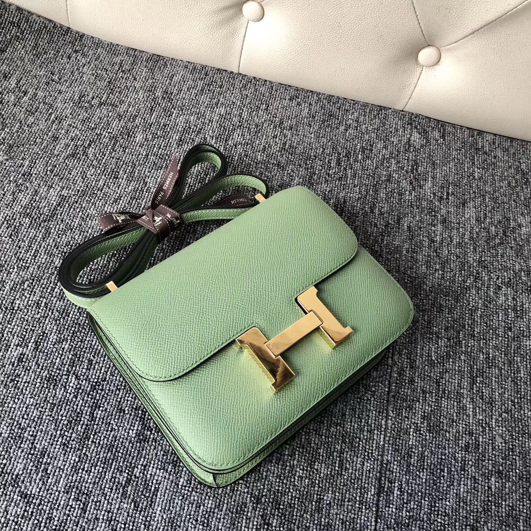 香港灣仔區 Hermes Constance 19cm New 3I牛油果綠 Vert Criquet 蟋蟀綠